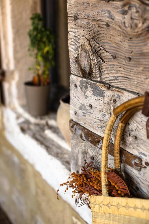La Maison D'Aime Saint-Quentin-la-Poterie Eksteriør bilde