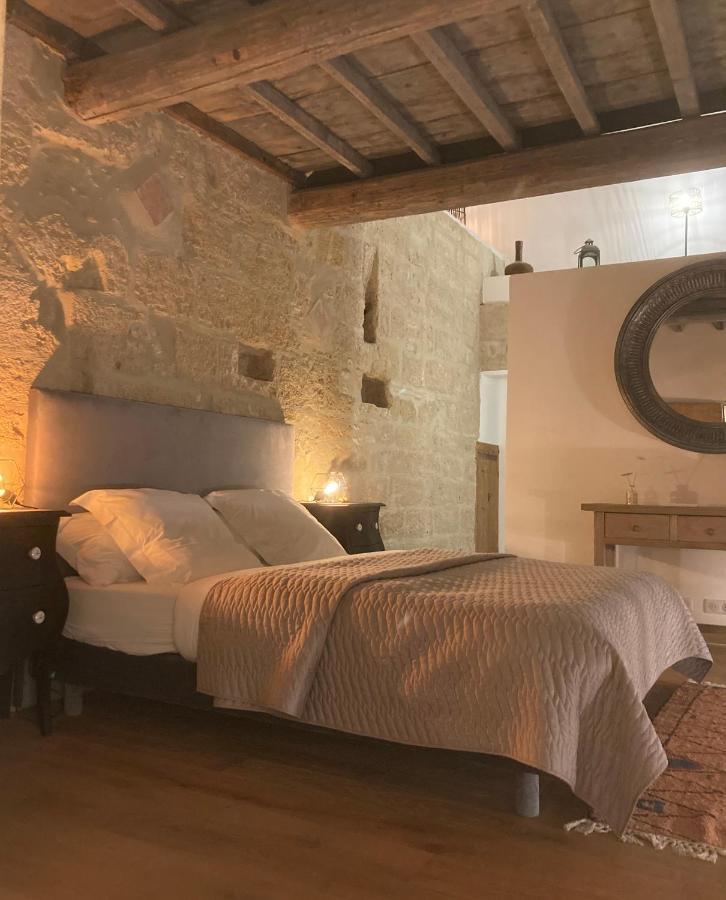 La Maison D'Aime Saint-Quentin-la-Poterie Eksteriør bilde